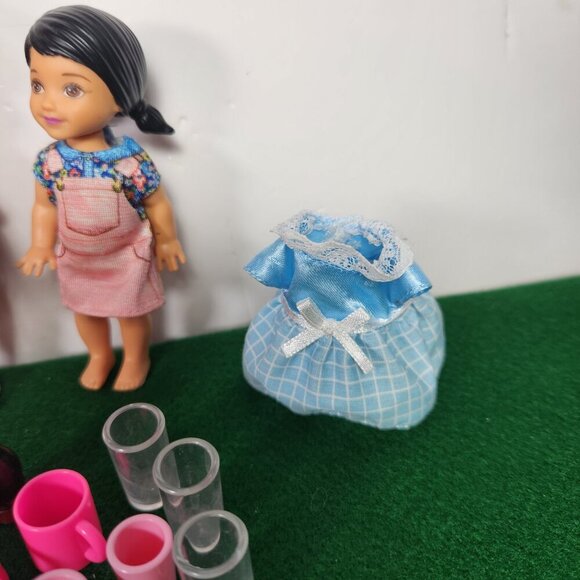 Barbie & Tommy Doll Careers Student Doll Lot of 4 Play Dining Set - Picture 5 of 9